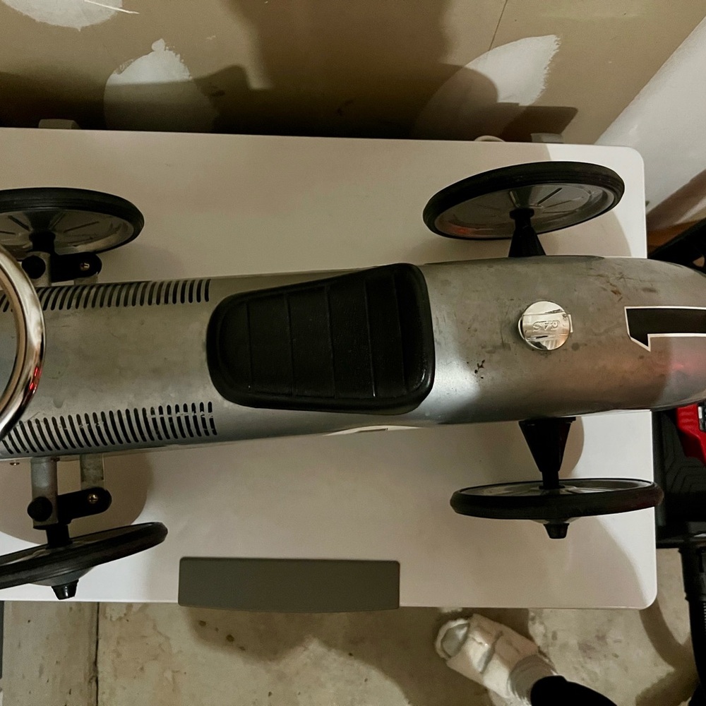 Silver Racing Ride-On Car for Kids - Picture 10 of 10